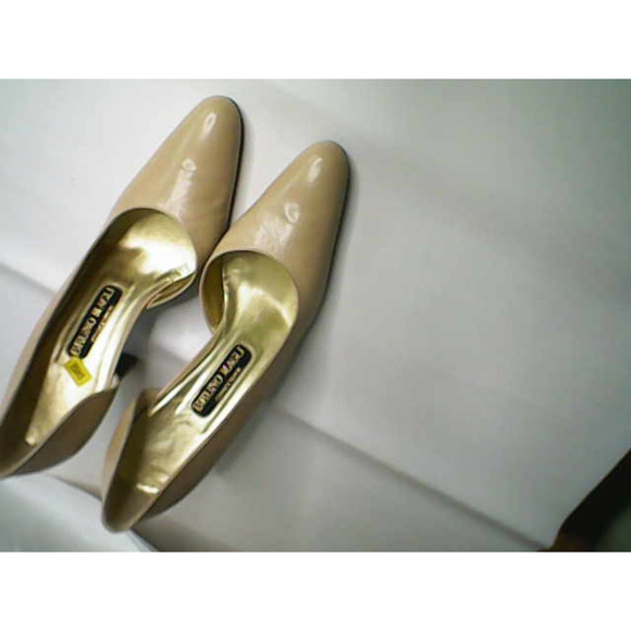 Bruno Magli Couture Beige Size 38 Chunky Heel Dress Pump - Picture 7 of 16